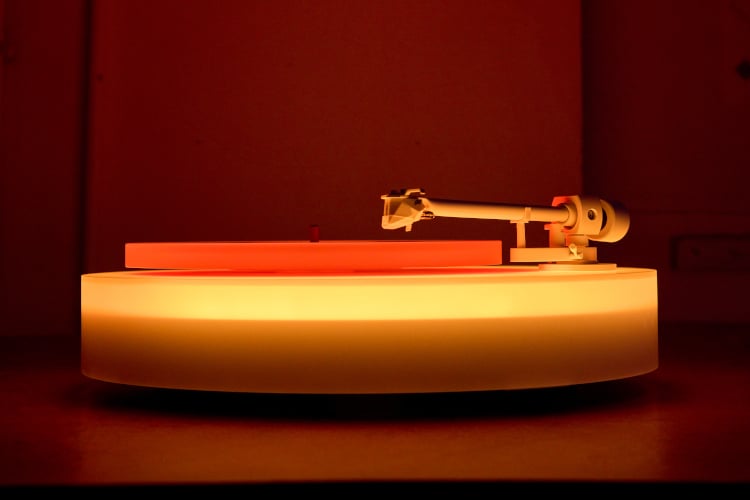 glow in the dark turntable designed by brian eno